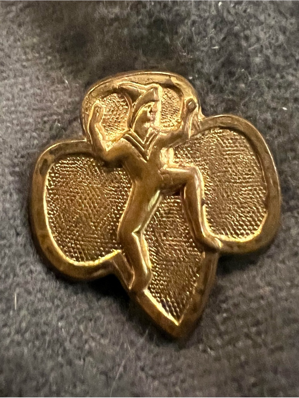 Vintage WWII Girl Scout Pressed Metal Brownie Membership Pin